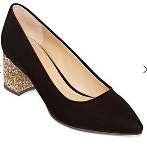 Liz Claiborne Brayden Pumps WIDE